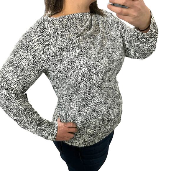 Worthington (L) Scribble Geometric Asymmetric Ruched Neck Long Sleeve Blouse - Picture 5 of 11